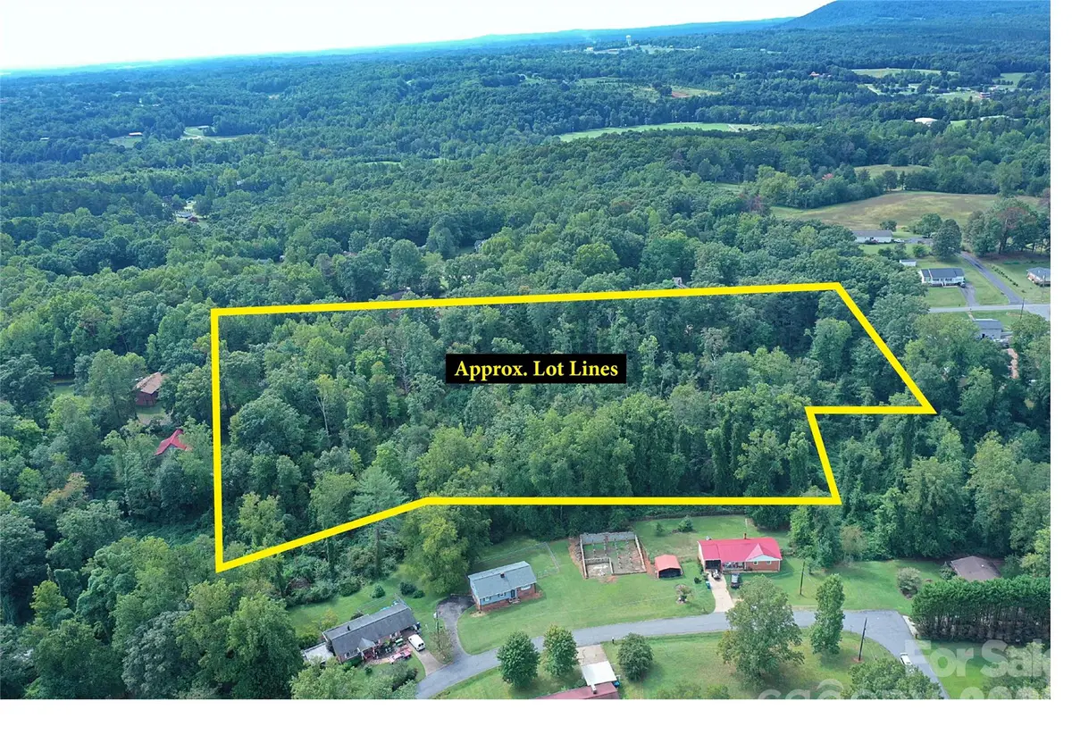 00 21st ST SW #6.29, Hickory, NC 28602