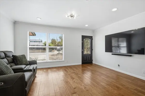 7510 Carriage DR, Austin, TX 78752