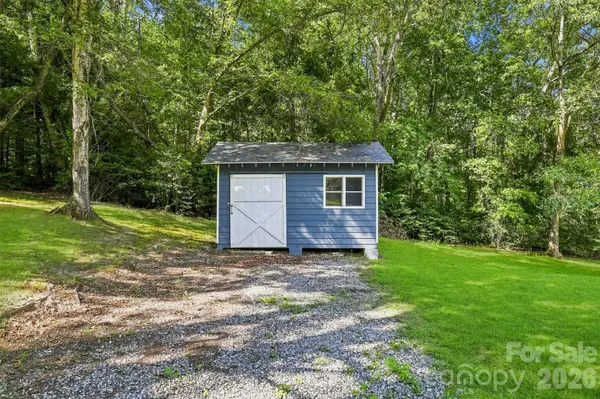 406 Friendship LN, Pisgah Forest, NC 28768