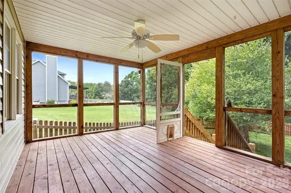 2591 Chandy ST, Newton, NC 28658