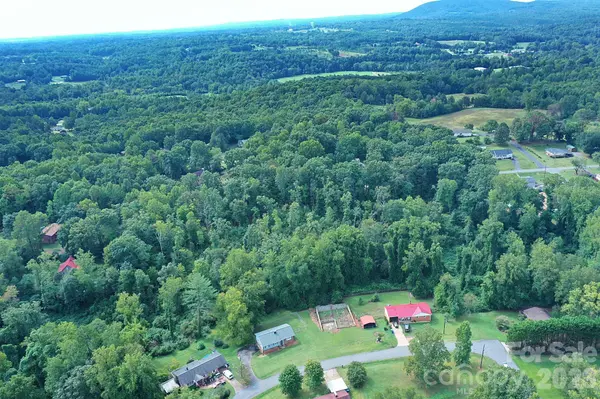 00 21st ST SW #6.29, Hickory, NC 28602