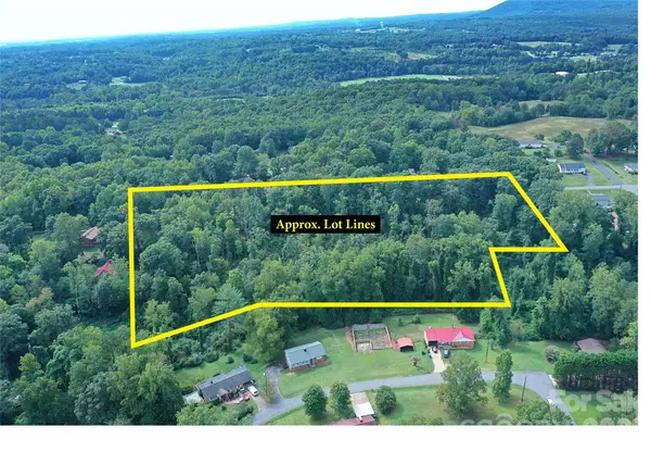 00 21st ST SW #6.29, Hickory, NC 28602