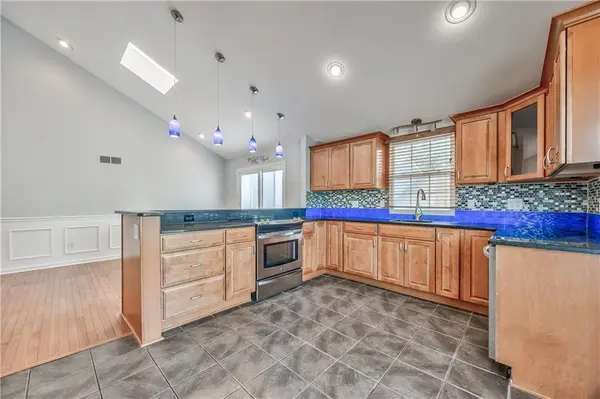 8016 Monrovia ST, Lenexa, KS 66215