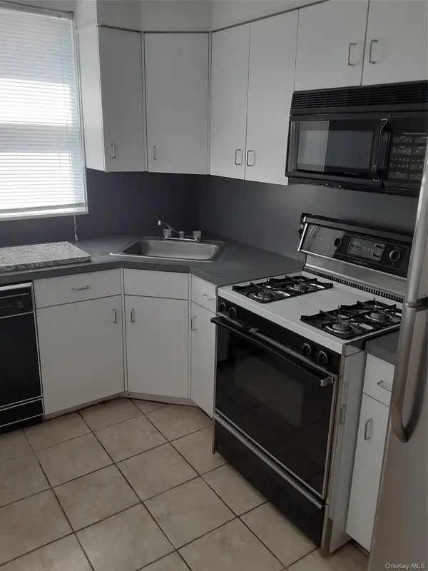 276 Revere Ave, Bronx, NY 10465