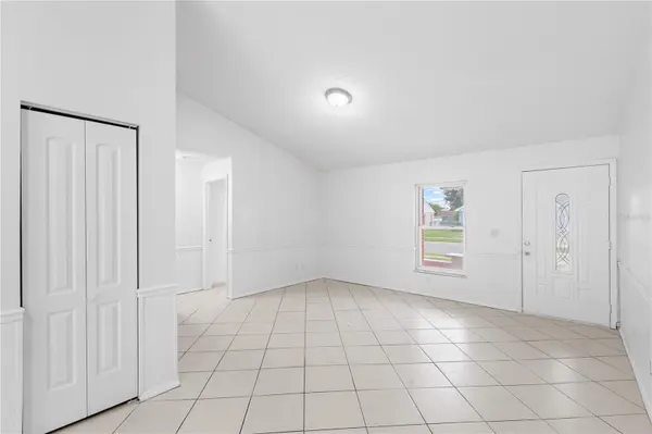 8221 AUTUMN OAK AVE, Port Richey, FL 34668