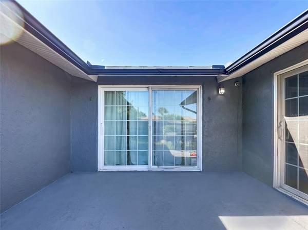 7305 SAN CARLOS DR, Port Richey, FL 34668