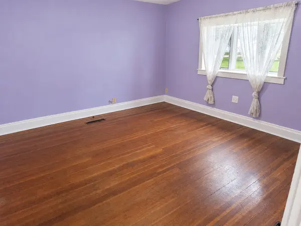 617 S Macon ST, Bement, IL 61813