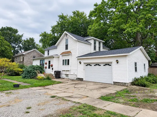 617 S Macon ST, Bement, IL 61813