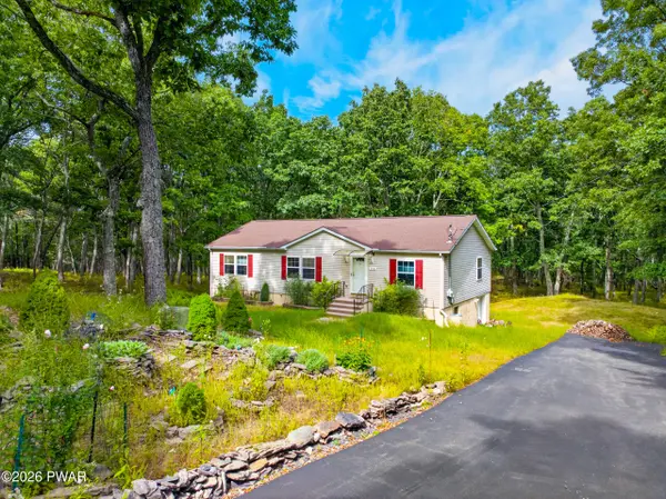 3124 Bluebird DR, Bushkill, PA 18324
