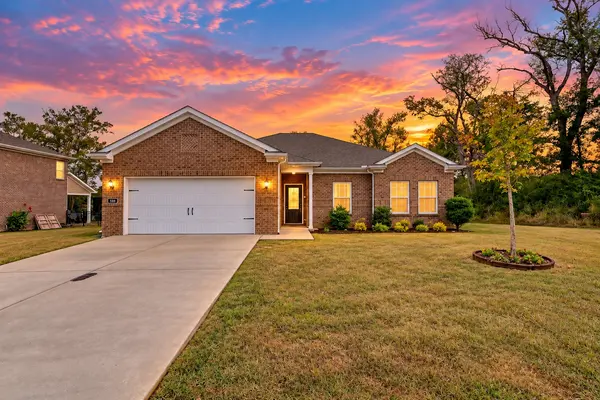 560 Fredericksburg Dr, Gallatin, TN 37066