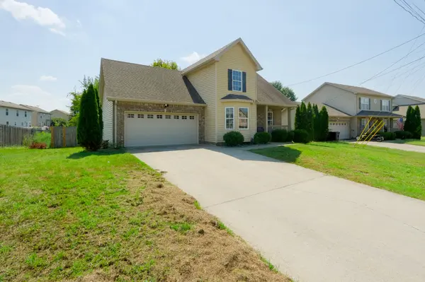 936 Silty Dr, Clarksville, TN 37042