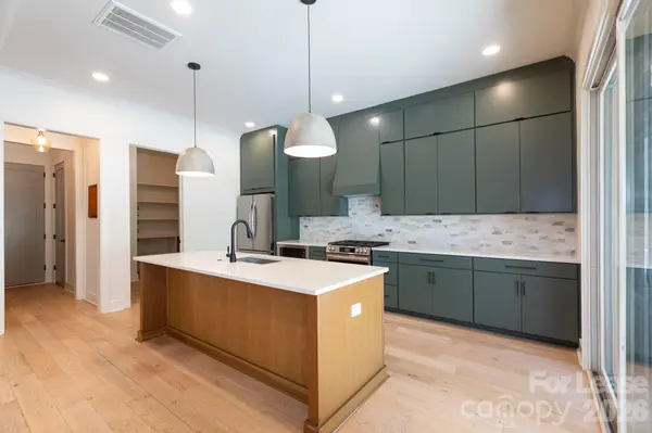 1602 Herrin AVE, Charlotte, NC 28205
