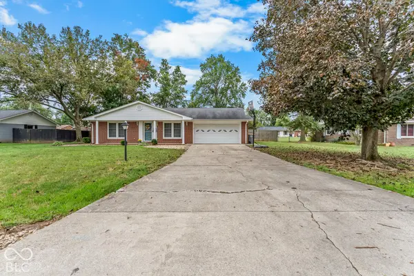 1521 Robin Hood DR, Seymour, IN 47274