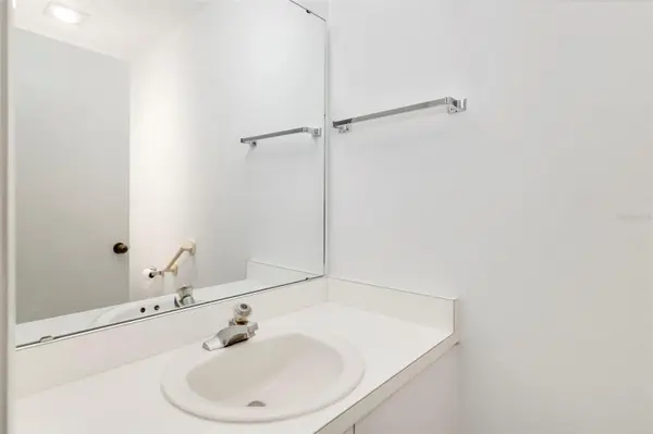 1920 HARBOURSIDE DR #1003, Longboat Key, FL 34228