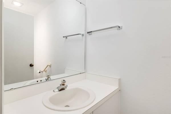 1920 HARBOURSIDE DR #1003, Longboat Key, FL 34228