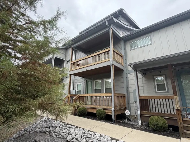 232 Croleywood Ln, Nashville, TN 37209