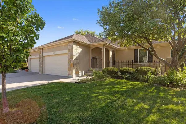 4115 SW Homestead DR, Lee's Summit, MO 64082