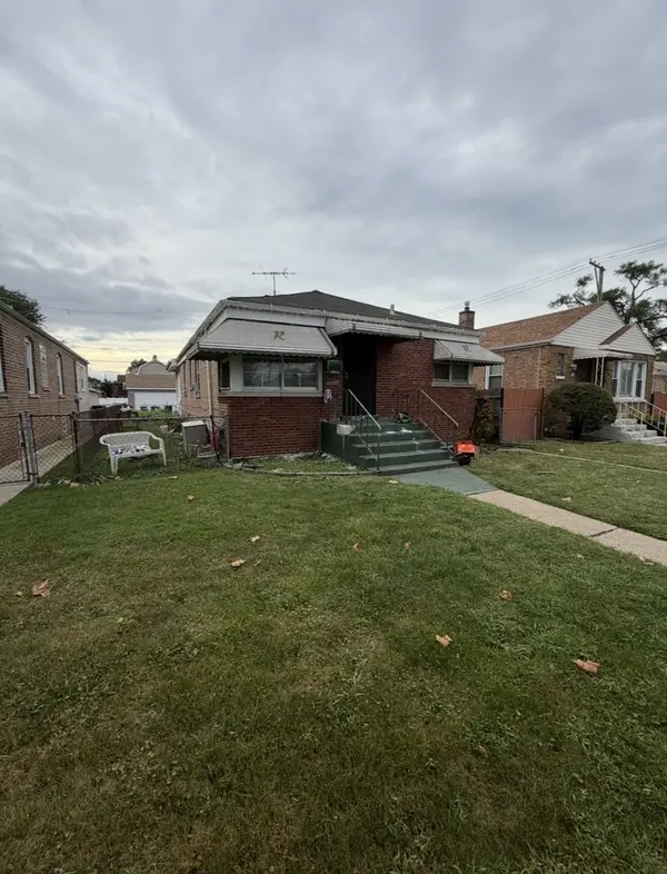 12718 S Parnell AVE, Chicago, IL 60628