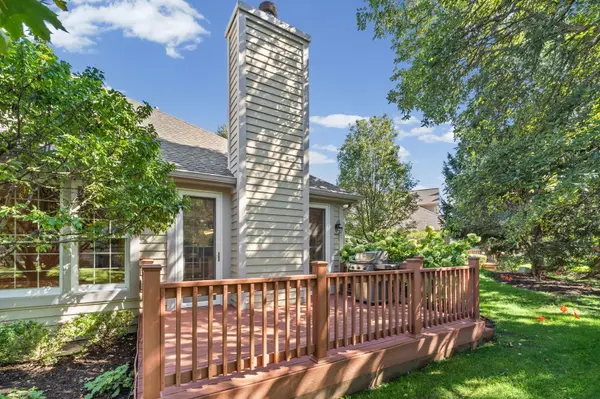 2116 Warrington CT, Glenview, IL 60026