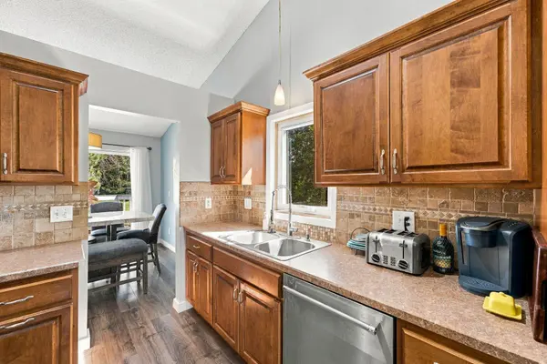 5700 Lexington AVE N, Shoreview, MN 55126