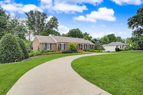 1913 Shamrock Dr, Brentwood, TN 37027