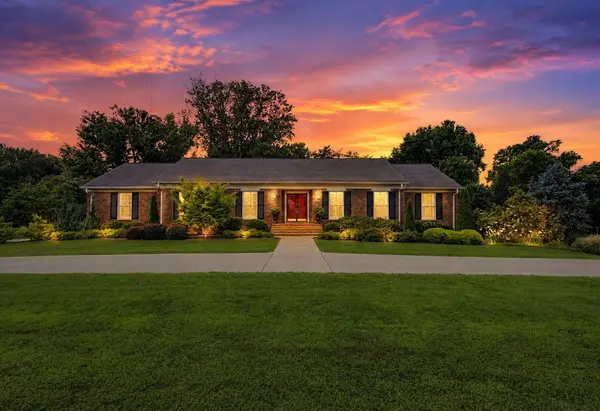 1913 Shamrock Dr, Brentwood, TN 37027