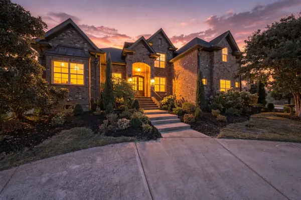 2818 Roddy Bridge Rd, Thompsons Station, TN 37179
