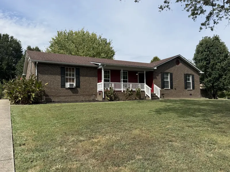 1740 Broadripple Dr, Clarksville, TN 37042