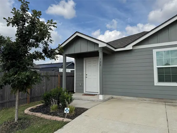 129 Tufted Duck PATH, Uhland, TX 78640