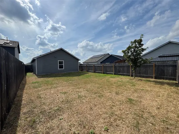 129 Tufted Duck PATH, Uhland, TX 78640