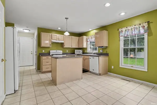 2923 Corpus Christi DR, South Bend, IN 46628