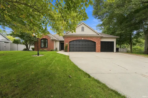 2204 Shady LN, Garrett, IN 46738