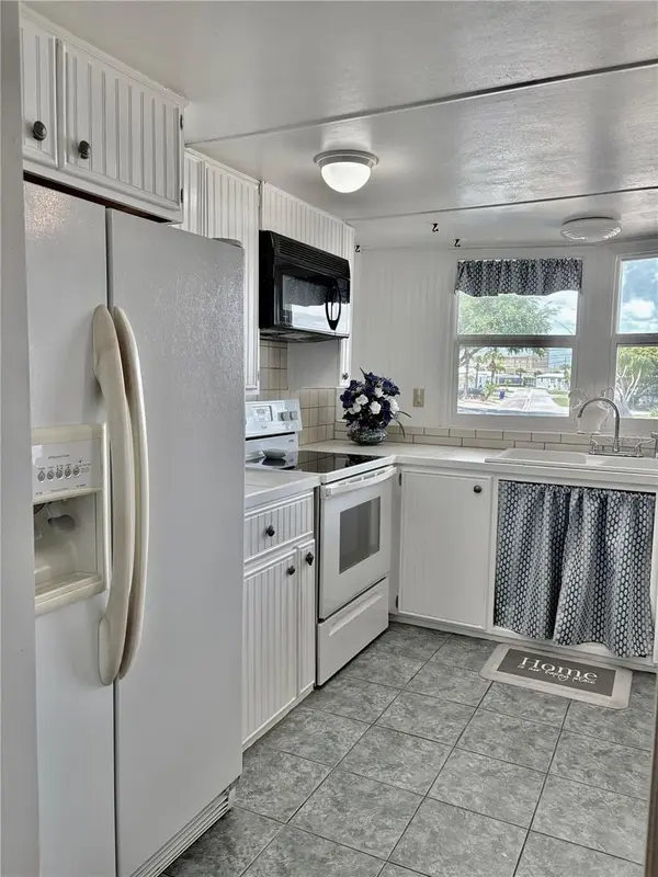 603 S GREEN CIR, Venice, FL 34285