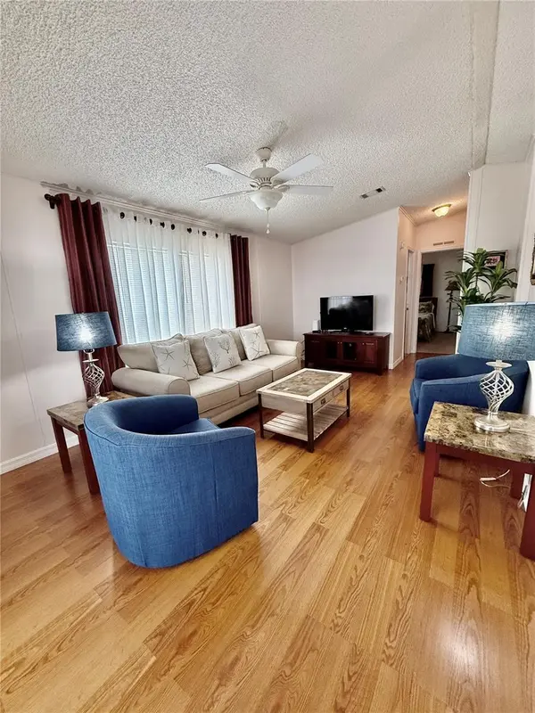 615 S GREEN CIR, Venice, FL 34285