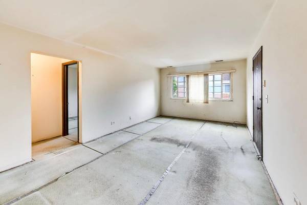 6876 W Touhy AVE #3E, Niles, IL 60714