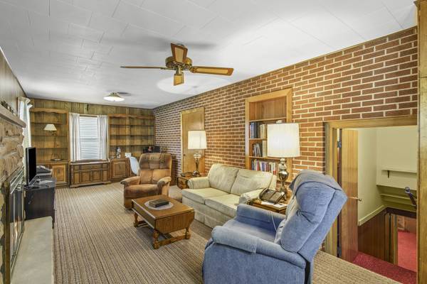 206 E Church ST, Plano, IL 60545