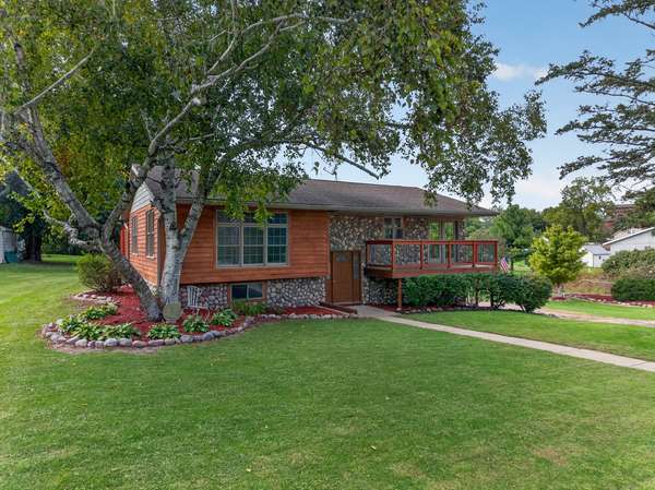 159 N Main ST, Seneca, IL 61360