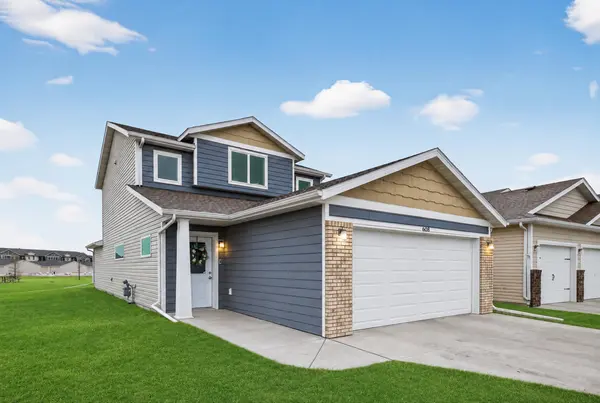 6661 21st ST S, Fargo, ND 58104