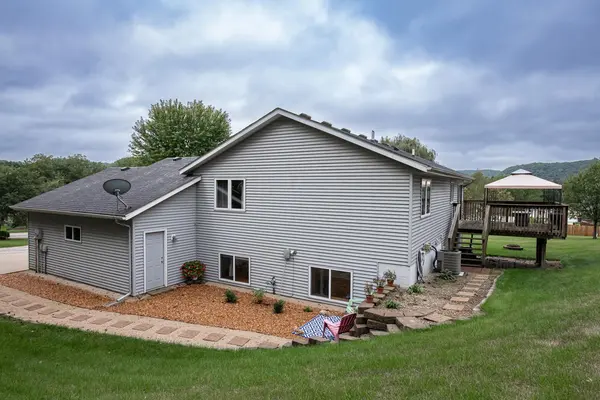 8540 Crocus LN, Winona, MN 55987