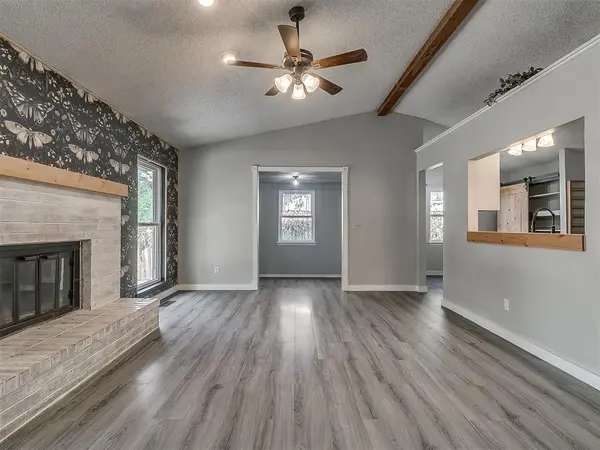 513 Beagle CIR, Edmond, OK 73003