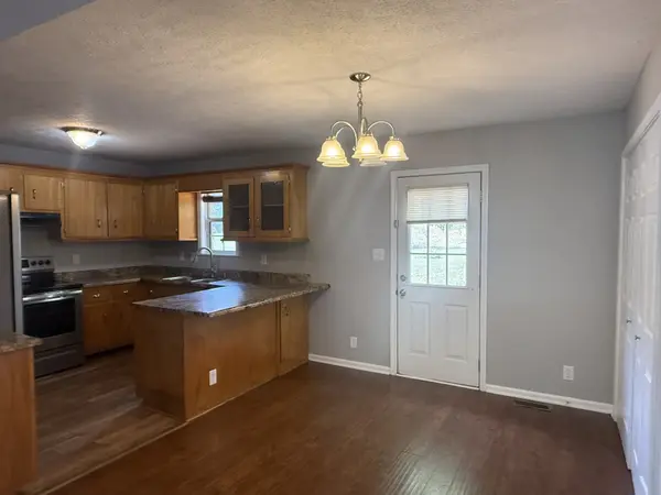 1740 Broadripple Dr, Clarksville, TN 37042