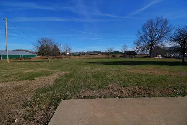 2347 Feedmill Rd, Chapel Hill, TN 37034