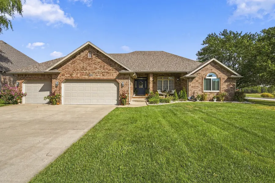 909 Glacier CT, Nixa, MO 65714
