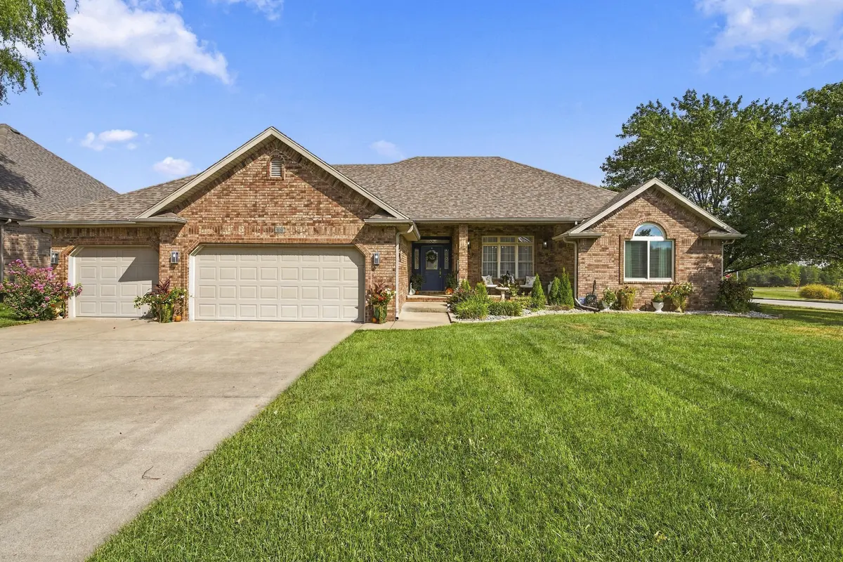 909 Glacier CT, Nixa, MO 65714