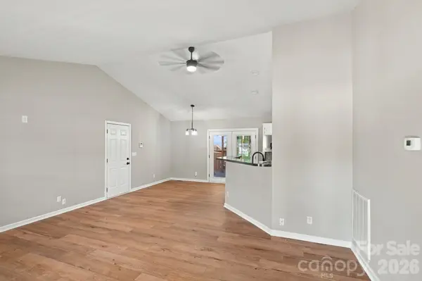 1129 Lyndsey Brooke CT, Lincolnton, NC 28092