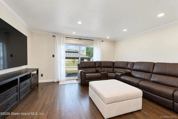 23 Dreyer Ave, Staten Island, NY 10314