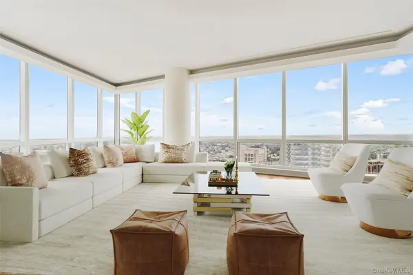 1 Renaissance SQ #37B, White Plains, NY 10601