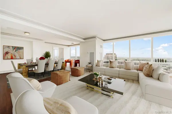 1 Renaissance SQ #37B, White Plains, NY 10601