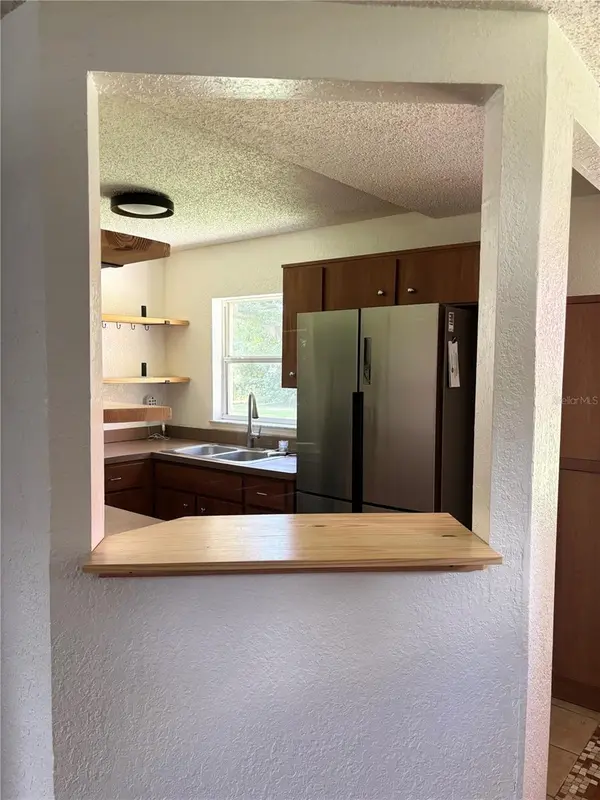 2404 GRANDVIEW AVE, Sanford, FL 32771