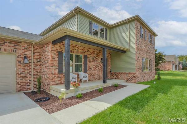 19 Adderly LN, Millstadt, IL 62260